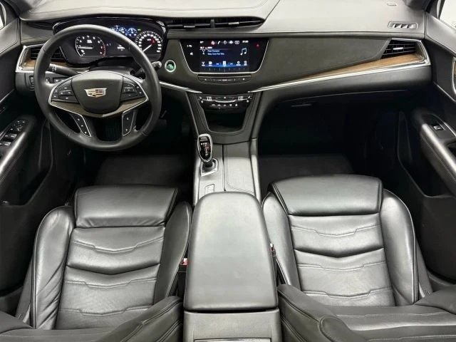 2017 Cadillac XT5 - Image 2 of 21