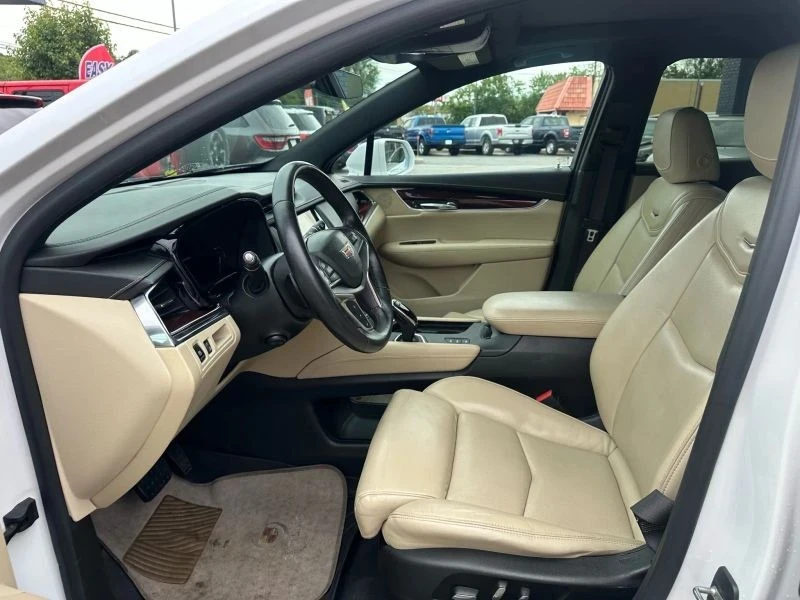 2017 Cadillac XT5 - Image 11 of 12