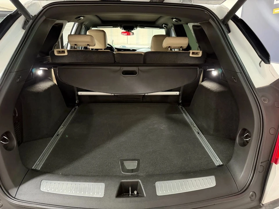 2017 Cadillac XT5 - Image 14 of 16