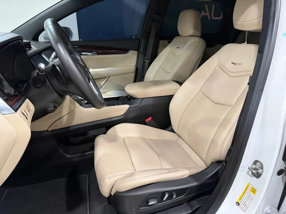 2017 Cadillac XT5 - Image 7 of 16