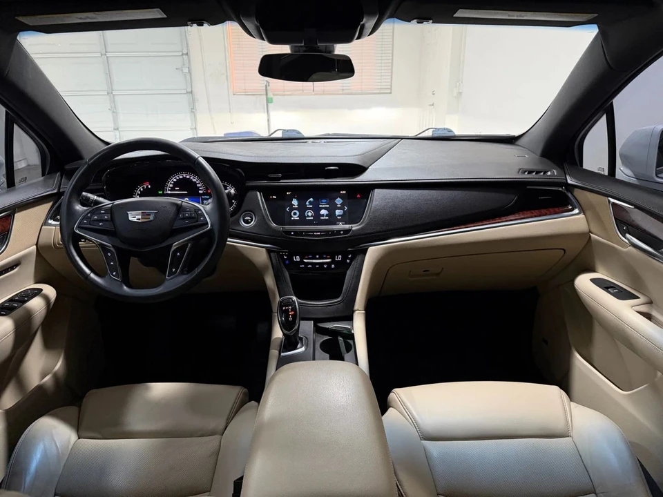 2017 Cadillac XT5 - Image 9 of 16