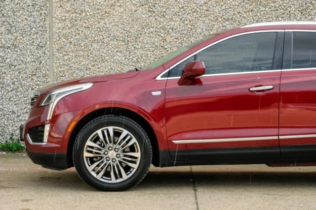 2017 Cadillac XT5 - Image 12 of 21