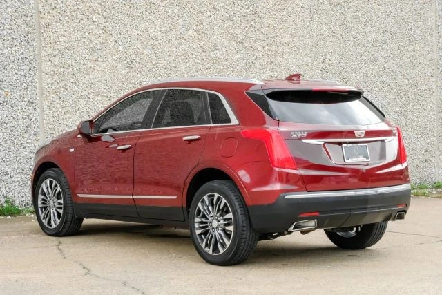 2017 Cadillac XT5 - Image 10 of 21