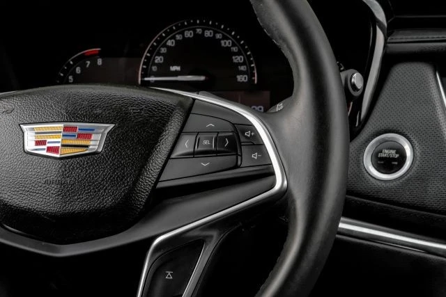 2017 Cadillac XT5 - Image 19 of 21