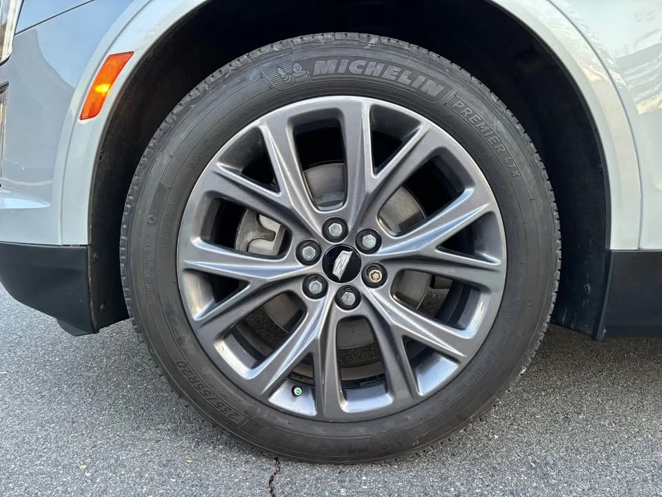 2017 Cadillac XT5 - Image 17 of 20