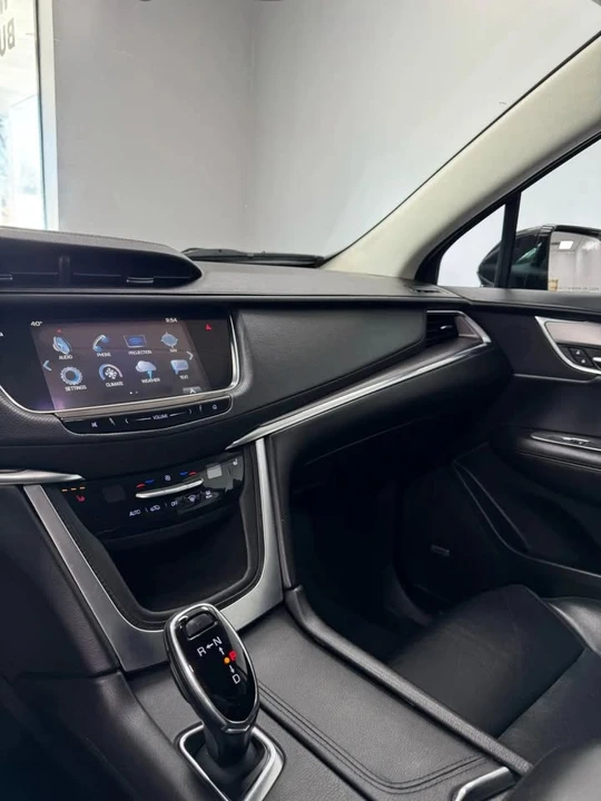 2017 Cadillac XT5 - Image 14 of 17