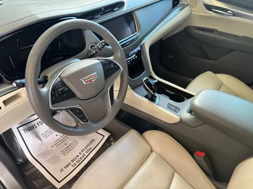 2017 Cadillac XT5 - Image 8 of 16
