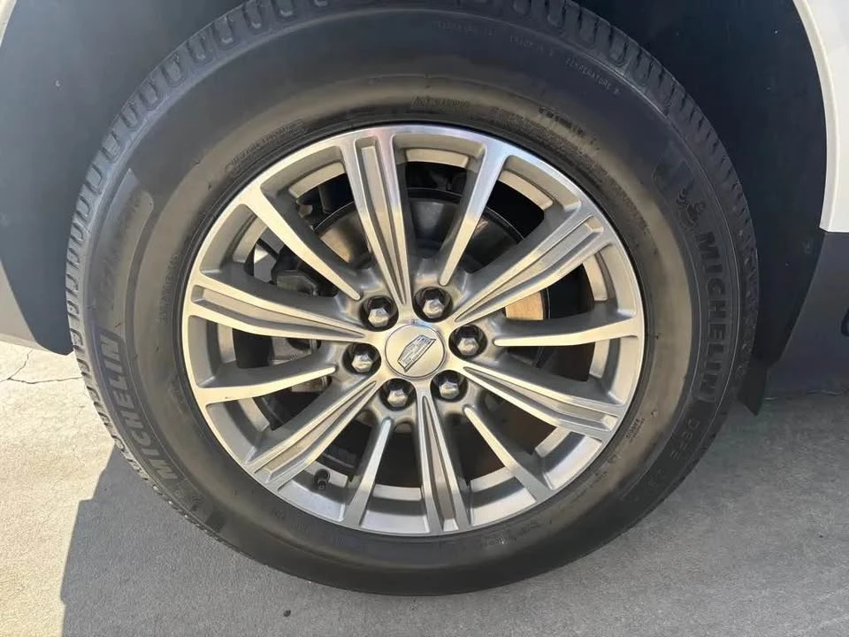 2017 Cadillac XT5 - Image 15 of 16