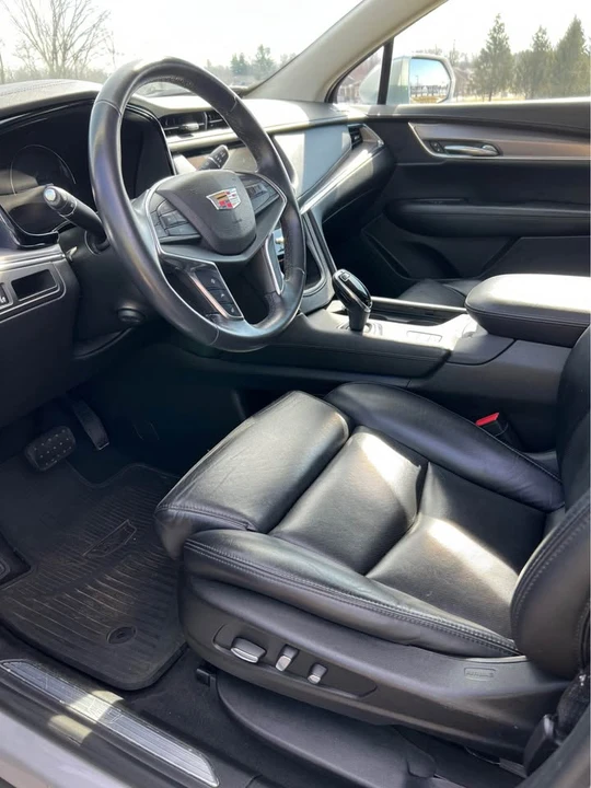 2017 Cadillac XT5 - Image 13 of 15