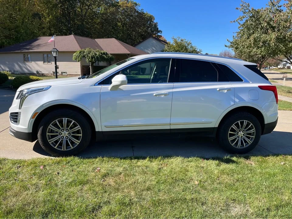 2017 Cadillac XT5 - Image 4 of 10