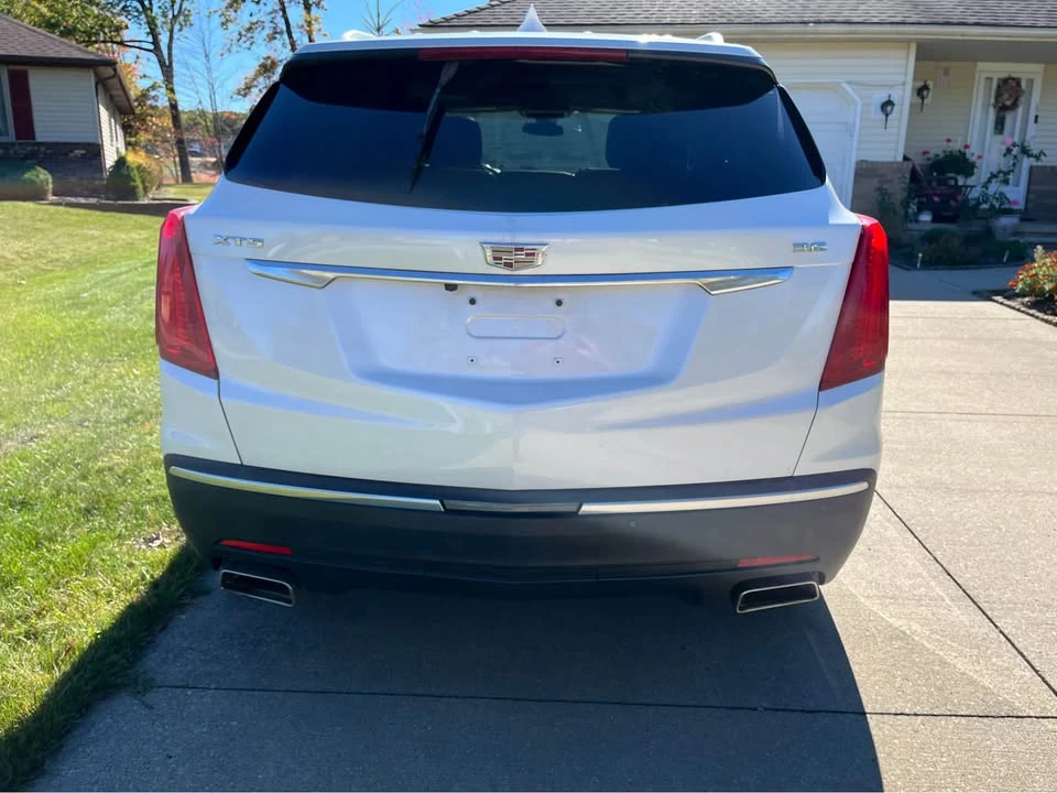 2017 Cadillac XT5 - Image 3 of 10