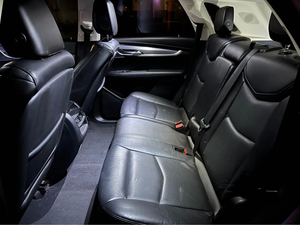 2017 Cadillac XT5 - Image 8 of 10