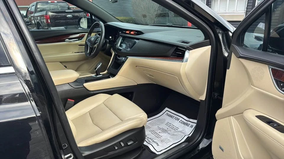 2017 Cadillac XT5 - Image 12 of 19