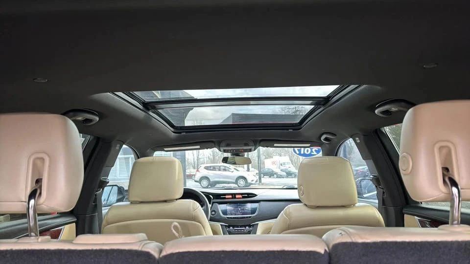 2017 Cadillac XT5 - Image 2 of 19
