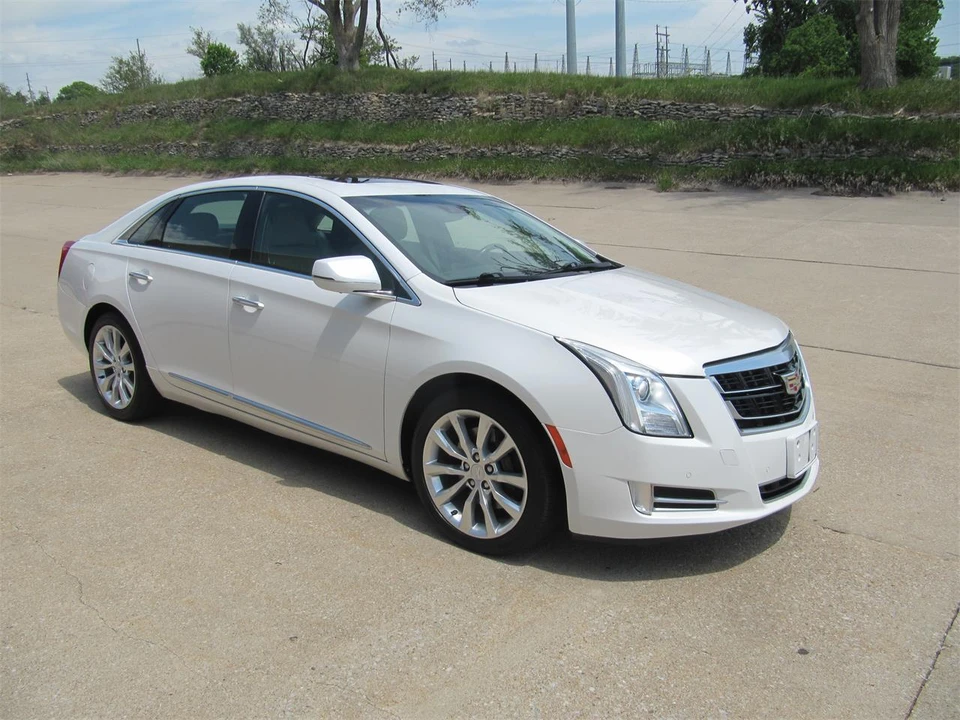 2017 Cadillac XTS - Image 9 of 26