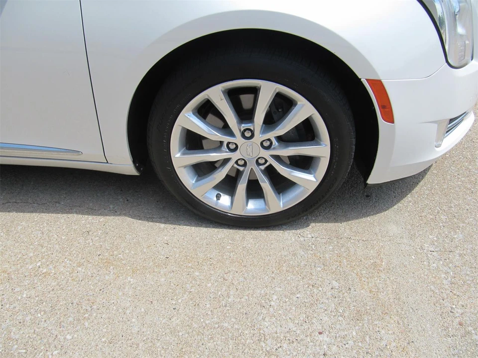 2017 Cadillac XTS - Image 10 of 26