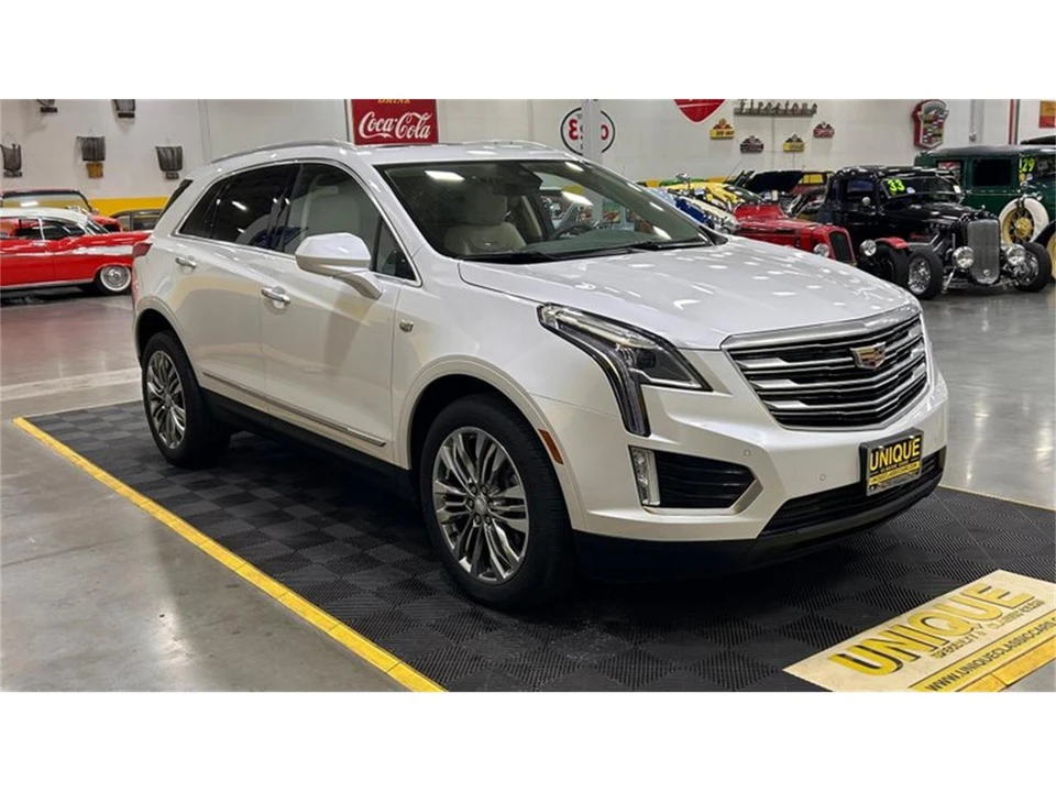 2017 Cadillac XTS - Image 2 of 10