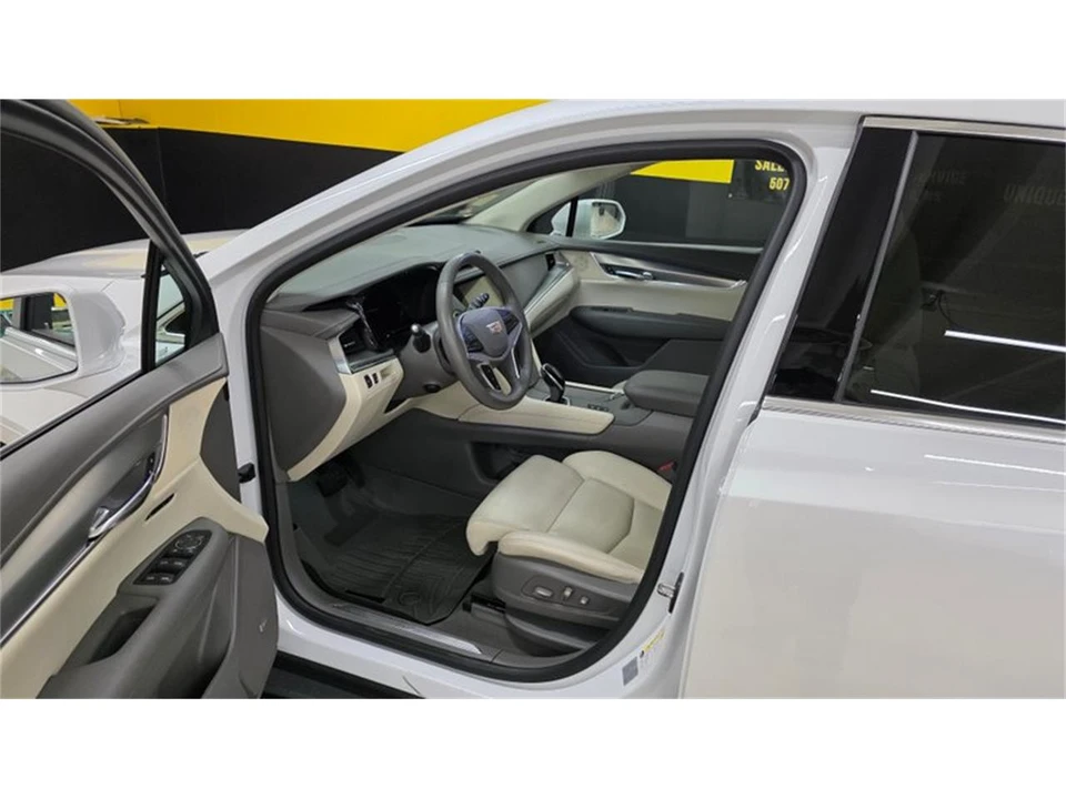 2017 Cadillac XTS - Image 24 of 31