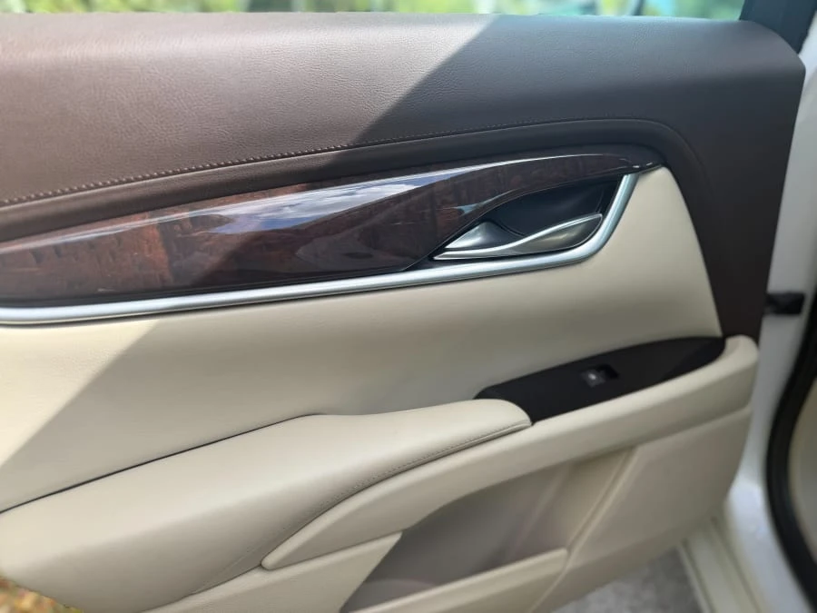 2017 Cadillac XTS - Image 16 of 28