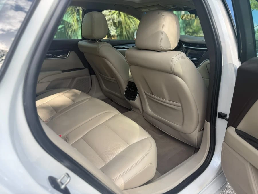 2017 Cadillac XTS - Image 21 of 28