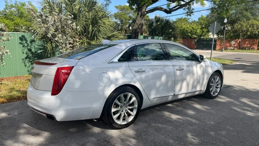 2017 Cadillac XTS - Image 10 of 28