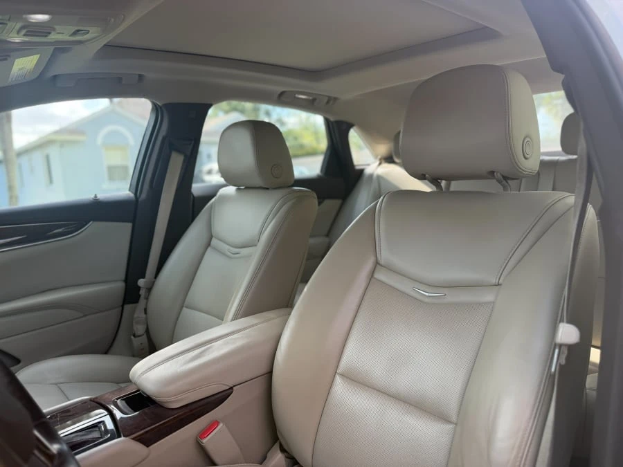2017 Cadillac XTS - Image 15 of 28