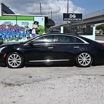 2017 Cadillac XTS Luxury Collection Sedan 4D