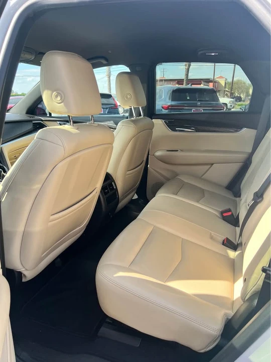 2017 Cadillac XT5 - Image 5 of 5
