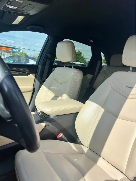 2017 Cadillac XT5 - Image 4 of 5
