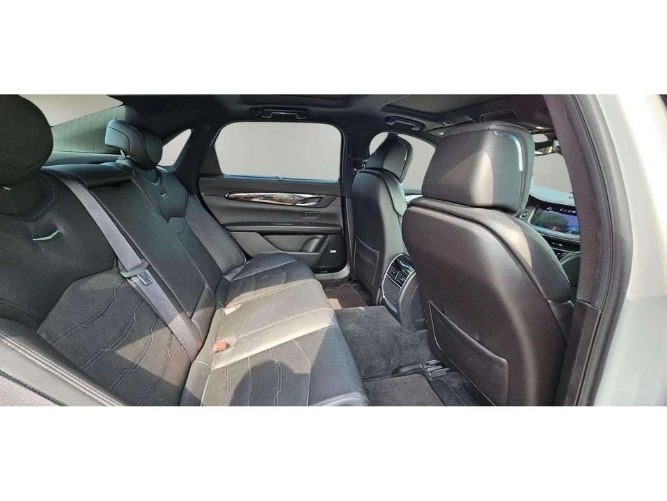 2017 Cadillac CT6 - Image 11 of 15