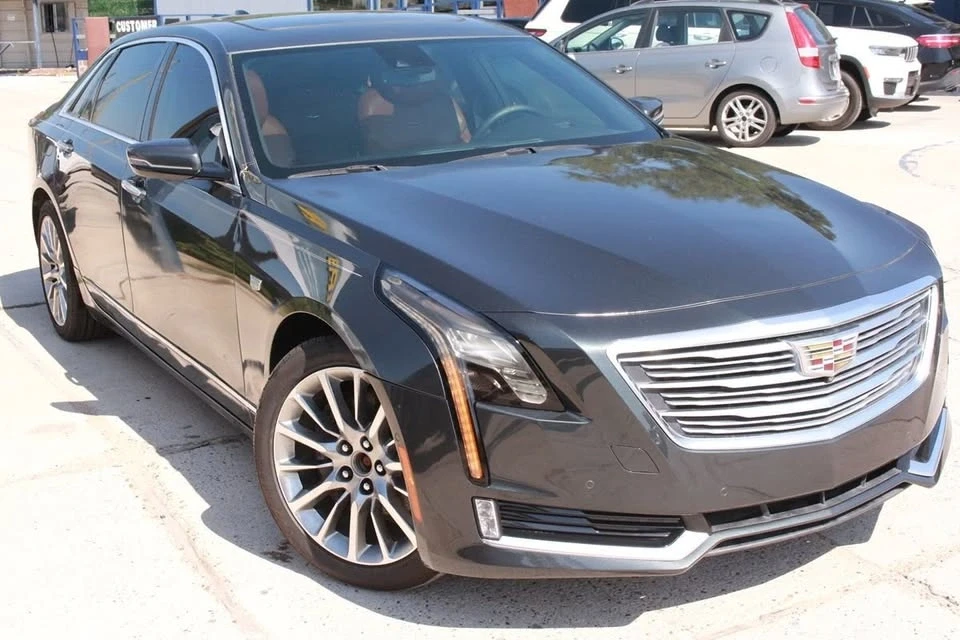 2017 Cadillac CT6 - Image 4 of 11
