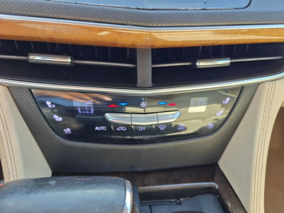 2017 Cadillac CT6 - Image 16 of 19