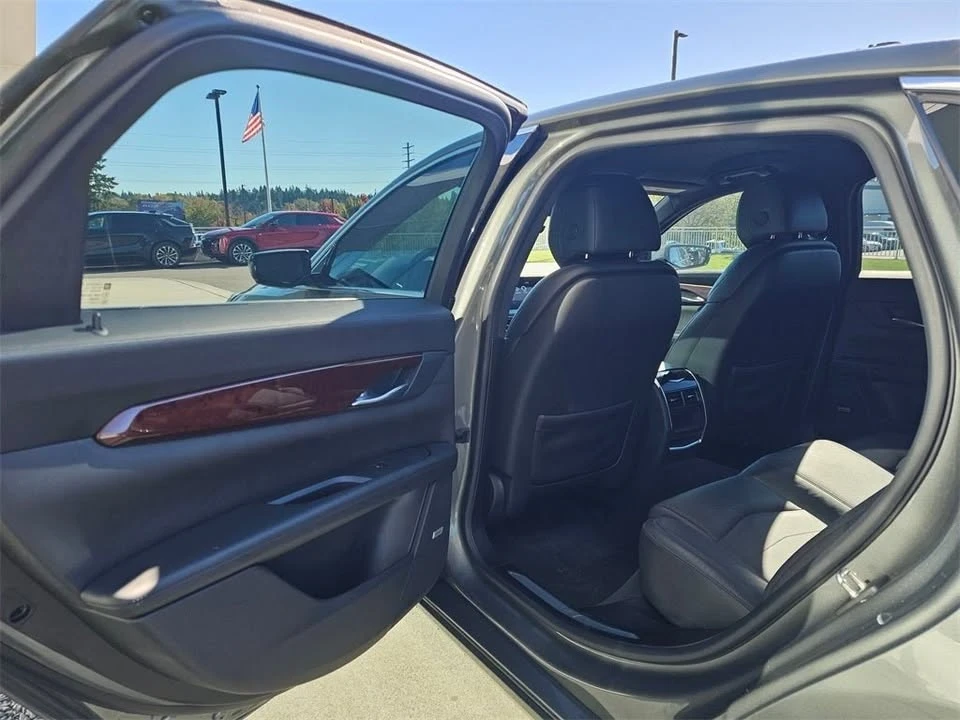 2017 Cadillac CT6 - Image 18 of 20