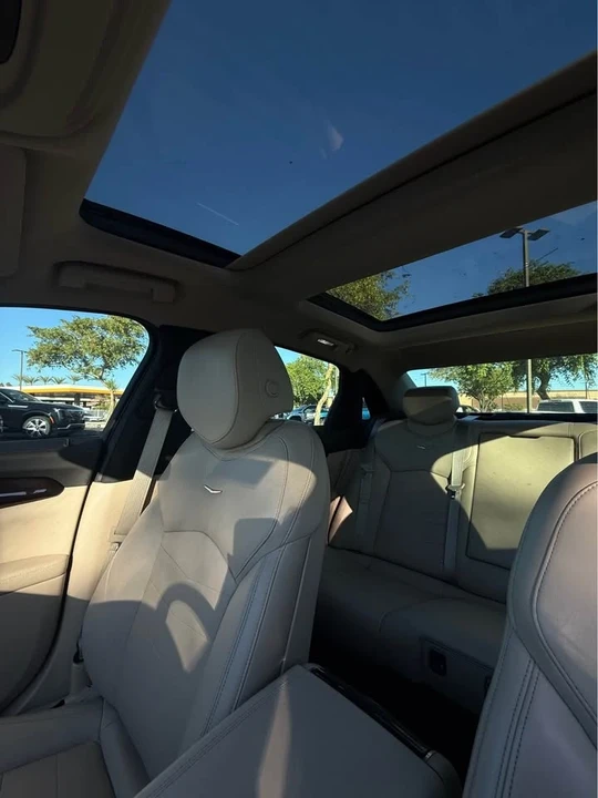 2017 Cadillac CT6 - Image 11 of 15