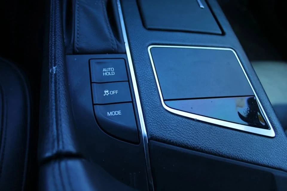 2017 Cadillac CT6 - Image 16 of 20