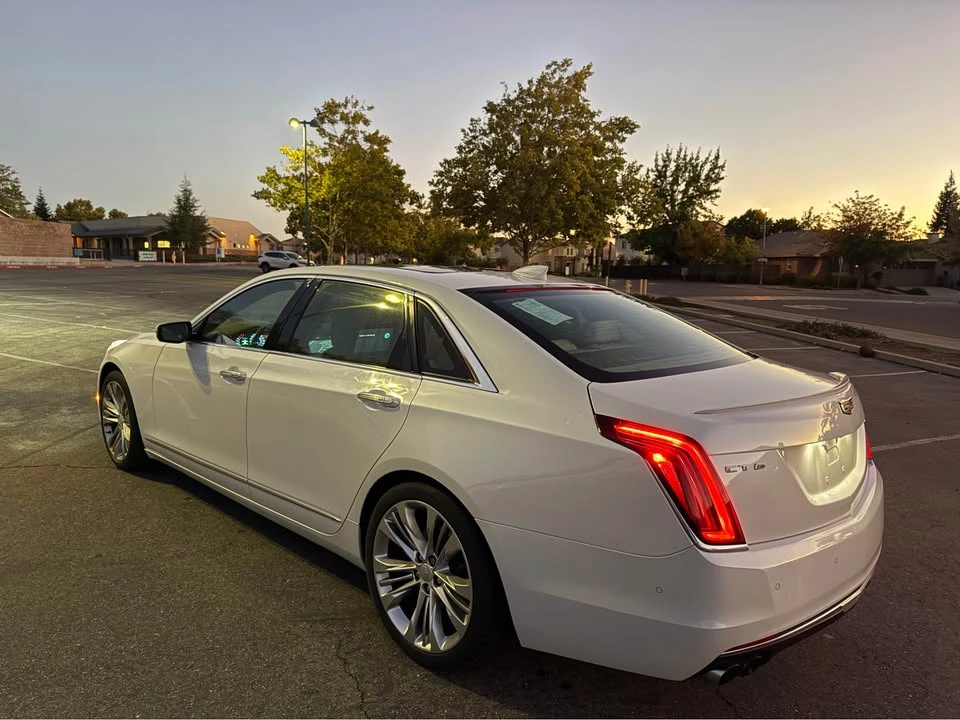 2017 Cadillac CT6 - Image 7 of 16