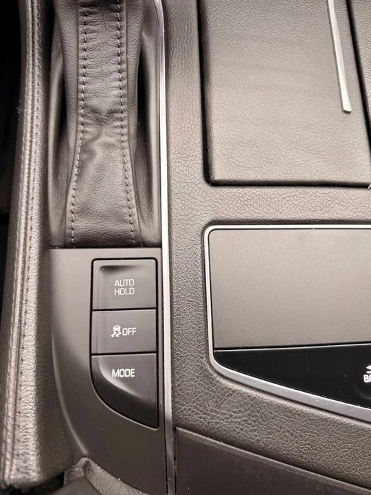 2017 Cadillac CT6 - Image 6 of 19