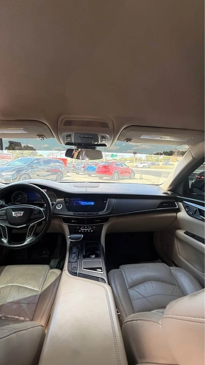 2017 Cadillac CT6 - Image 10 of 12