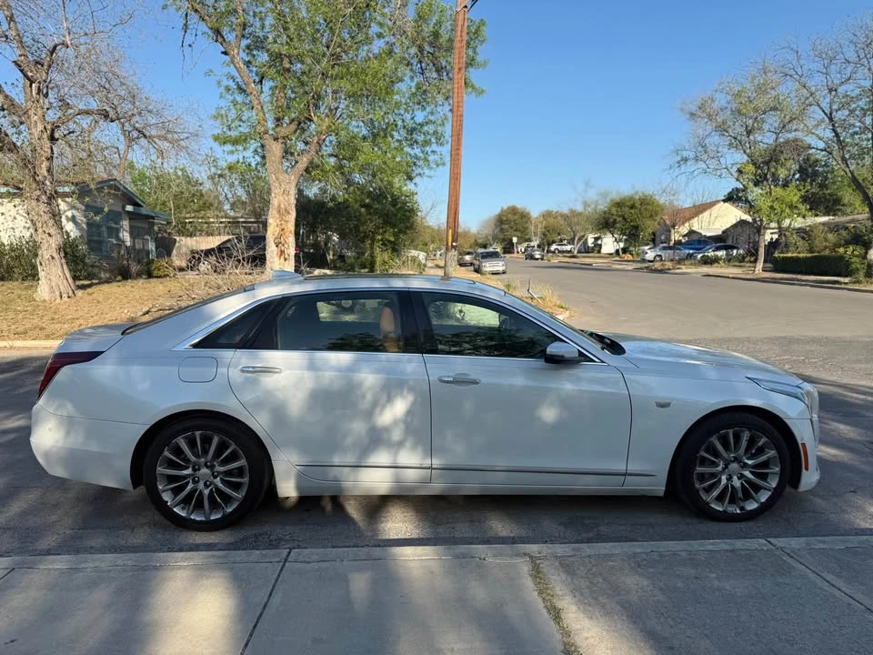 2017 Cadillac CT6 - Image 4 of 10