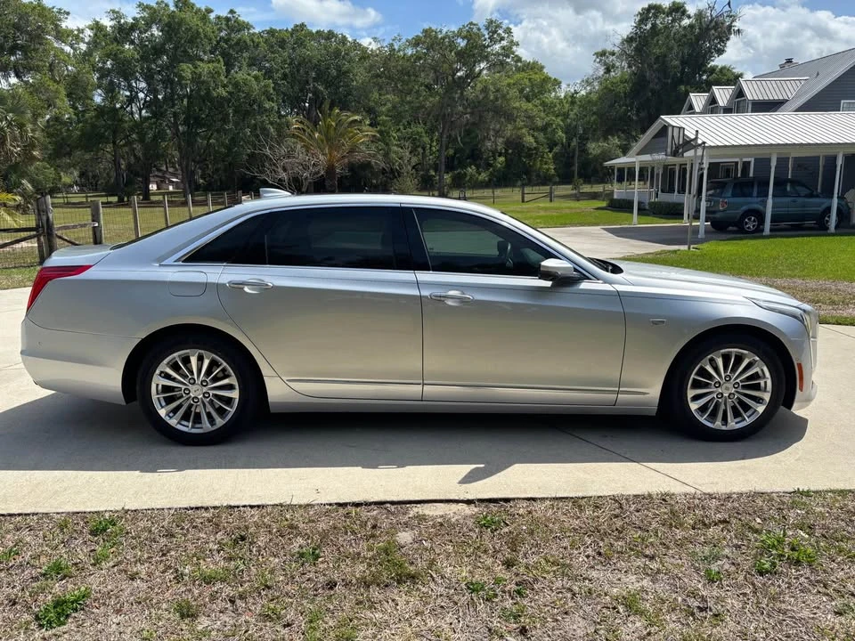 2017 Cadillac CT6 - Image 6 of 11