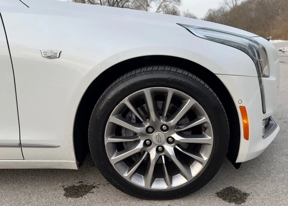2017 Cadillac CT6 - Image 8 of 18