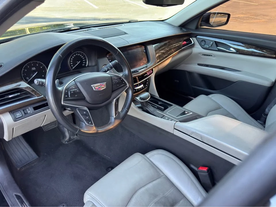 2017 Cadillac CT6 - Image 10 of 17