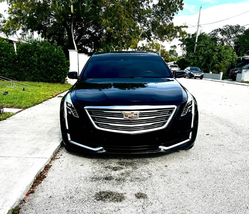 2017 Cadillac CT6 - Image 2 of 10