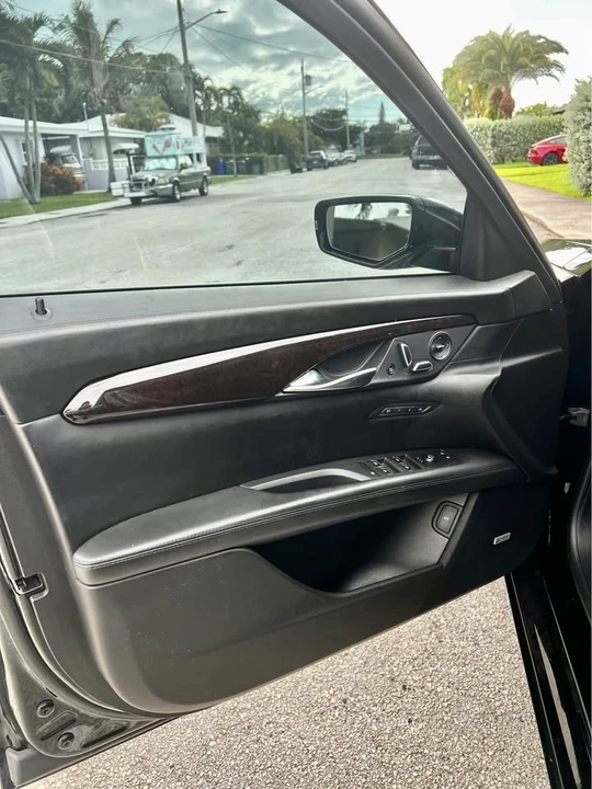 2017 Cadillac CT6 - Image 5 of 10