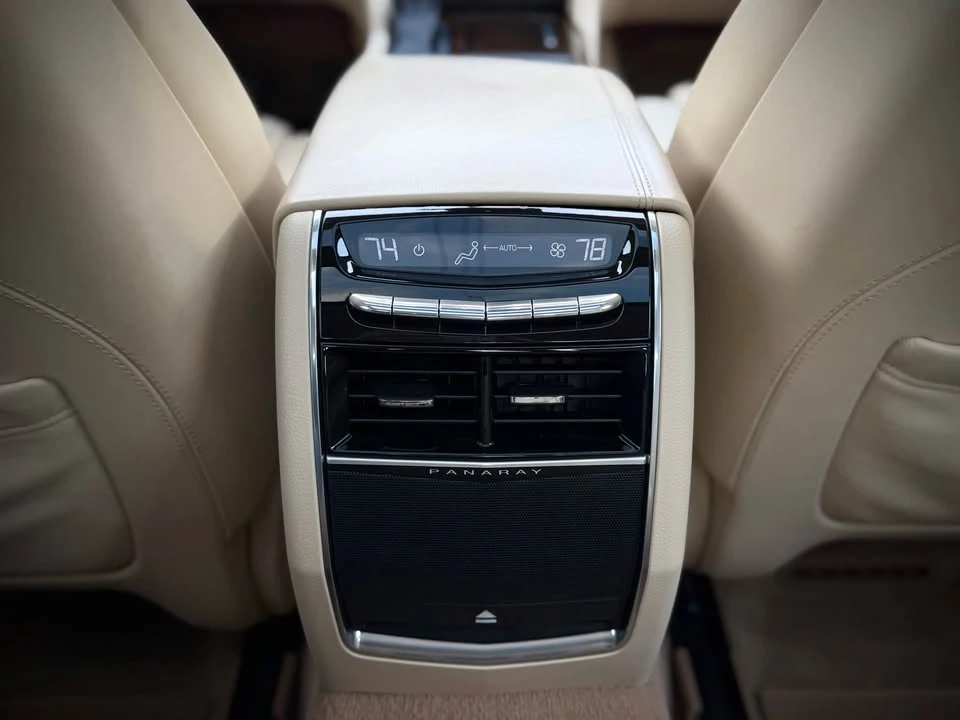 2017 Cadillac CT6 - Image 18 of 20