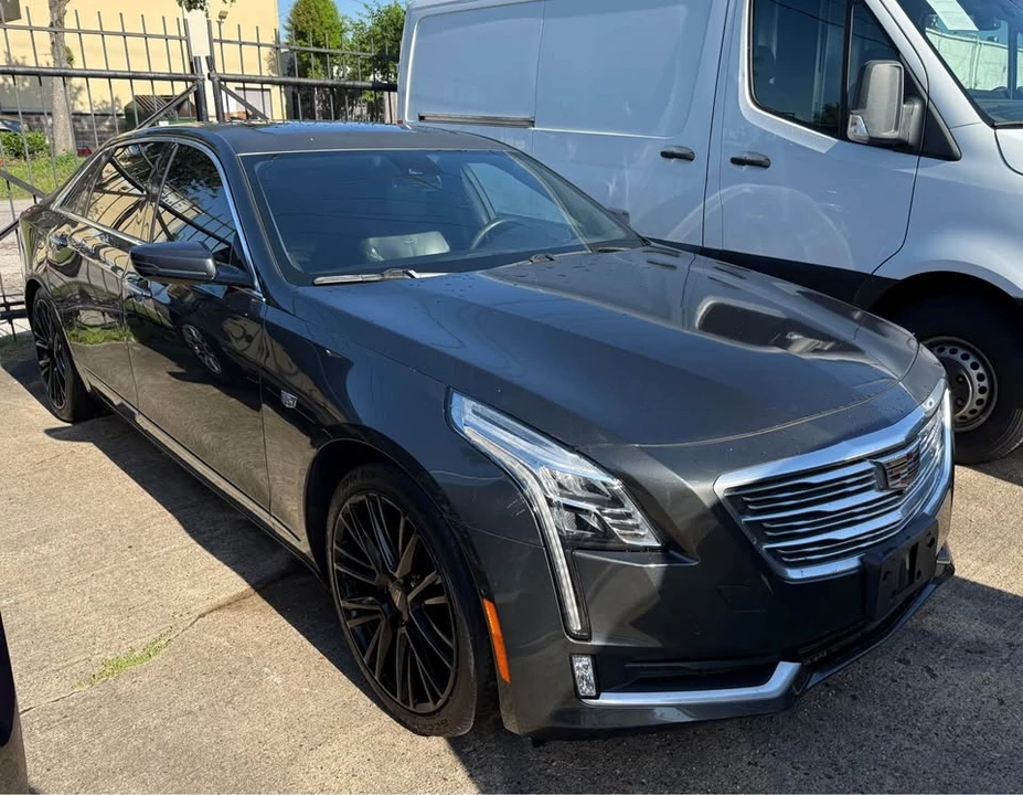 2017 Cadillac CT6 - Image 2 of 10