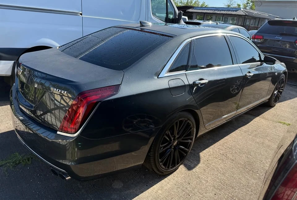 2017 Cadillac CT6 - Image 4 of 10