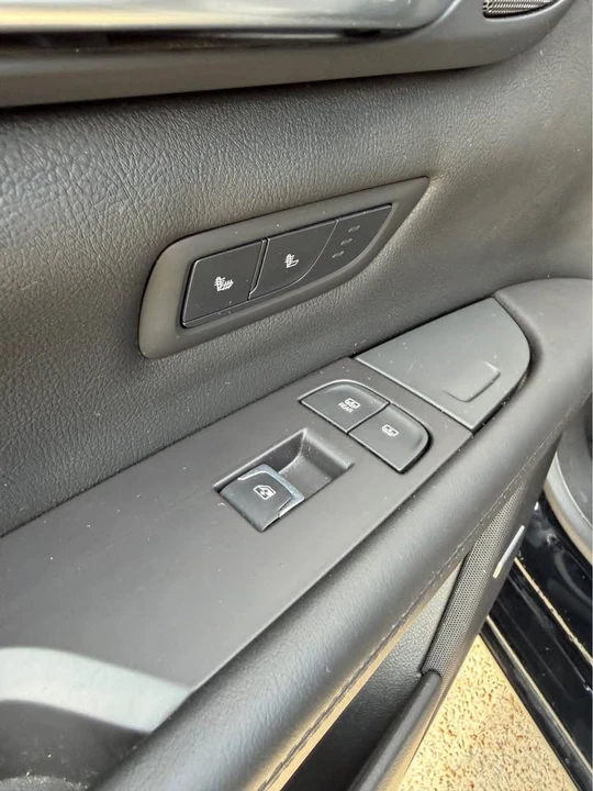 2017 Cadillac CT6 - Image 19 of 20