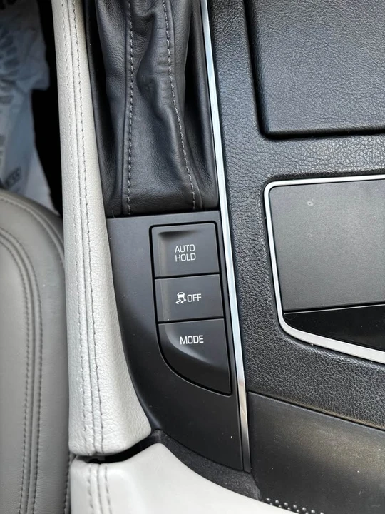 2017 Cadillac CT6 - Image 11 of 14
