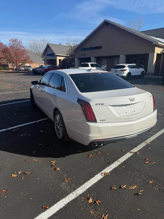 2017 Cadillac CT6 - Image 5 of 10
